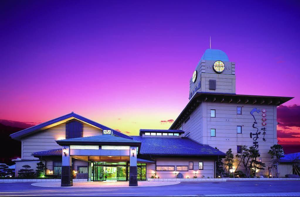 Hotel Gurabatei Awara Exterior photo